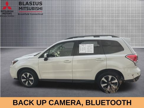 Used 2017 Subaru Forester 2.5i Limited AWD/4WD image 6