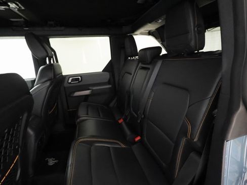 Used 2021 Ford Bronco Badlands image 16