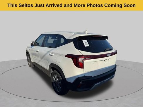 Used 2026 Kia Seltos LX FWD image 4