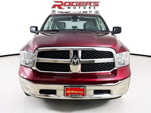 Used 2022 RAM 1500 Classic SLT AWD/4WD image 2