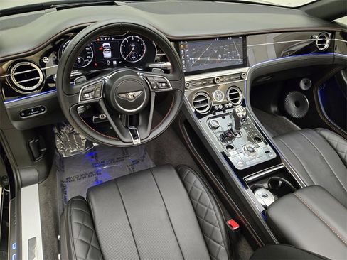 Used 2020 Bentley Continental GT image 18