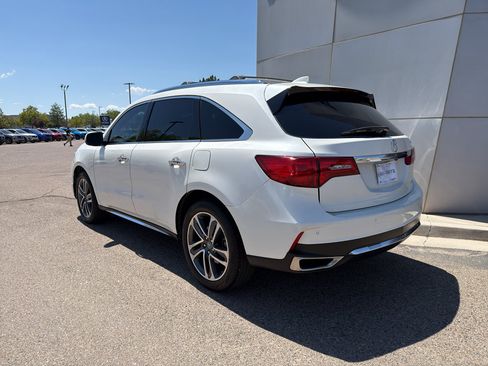 Used 2017 Acura MDX SH-AWD w/ Advance Package image 8
