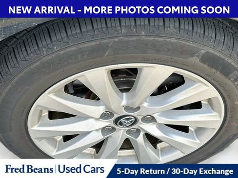 Used 2020 Toyota Camry LE FWD image 11