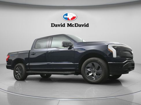 Used 2025 Ford F150 Lightning Flash AWD/4WD image 29