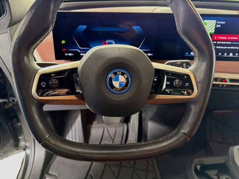 Used 2024 BMW iX M60 AWD/4WD image 13