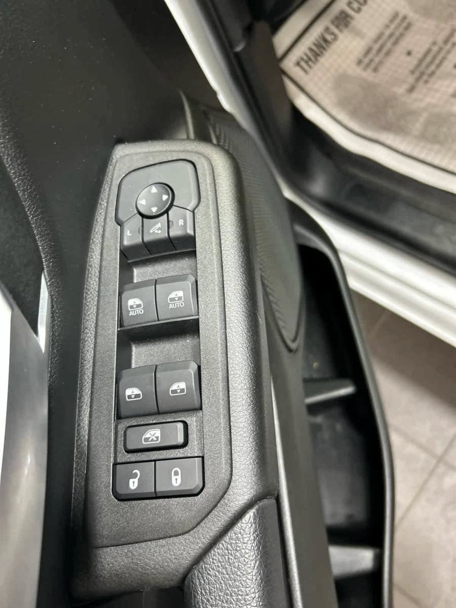 Used 2025 RAM 1500 Big Horn AWD/4WD image 25