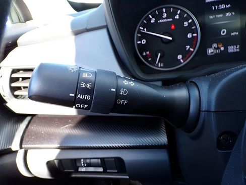 Certified 2025 Subaru Crosstrek 2.0i Premium image 21