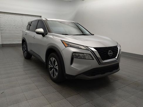 Used 2022 Nissan Rogue SV image 13