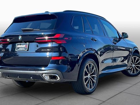 Used 2025 BMW X5 xDrive40i AWD/4WD image 12