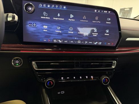 Used 2024 Chevrolet Traverse RS w/ LPO, Floor Liner Package image 19