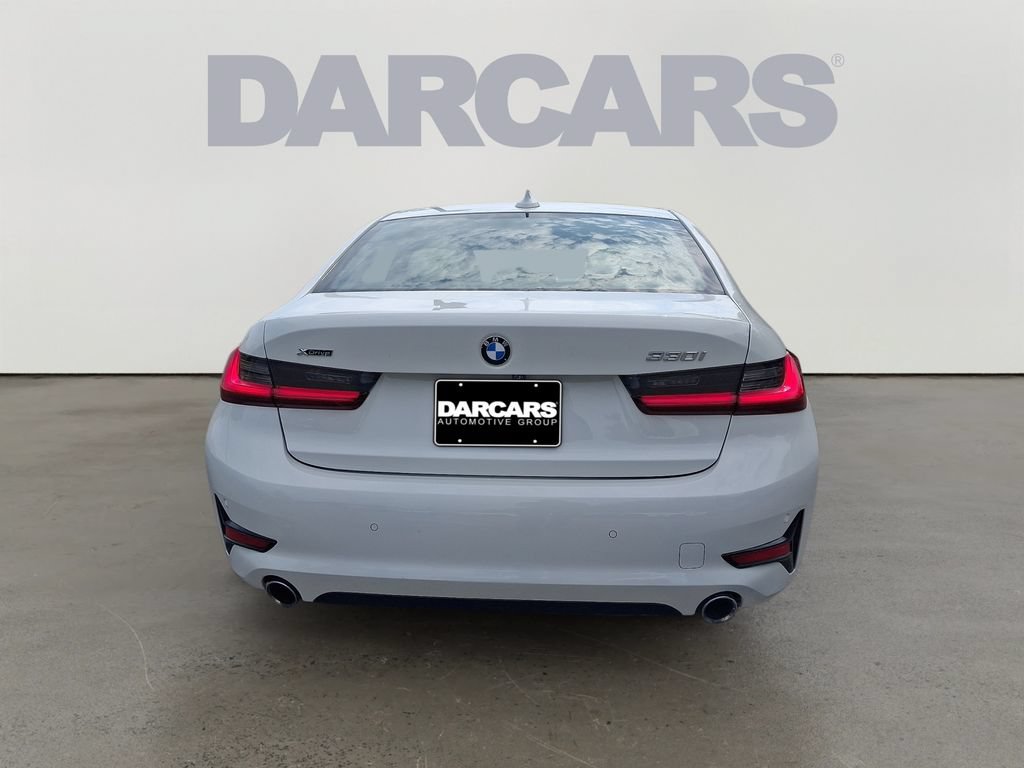 Used 2020 BMW 330i xDrive Sedan w/ Premium Package AWD/4WD image 5