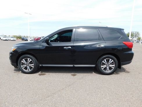 Used 2019 Nissan Pathfinder S AWD/4WD image 15