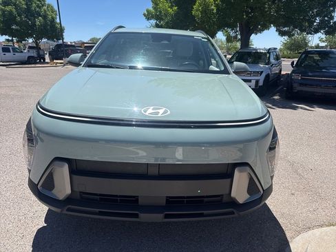 Used 2024 Hyundai Kona SEL AWD/4WD image 3