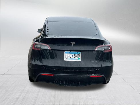 Used 2021 Tesla Model Y Long Range image 6