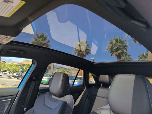 Certified 2025 Volkswagen ID.4 Pro S w/ ID.4 Black Package image 16