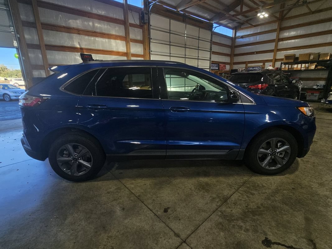 Used 2022 Ford Edge SEL w/ Sport Appearance Package AWD/4WD image 9