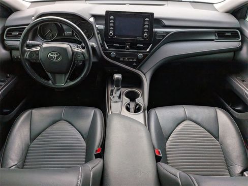 Used 2021 Toyota Camry SE image 27