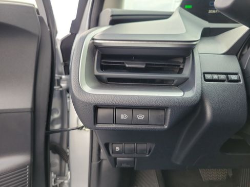 Used 2025 Toyota Prius LE image 20