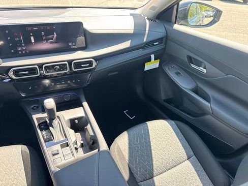 New 2026 Nissan Sentra SV w/ SV Convenience Package FWD image 17