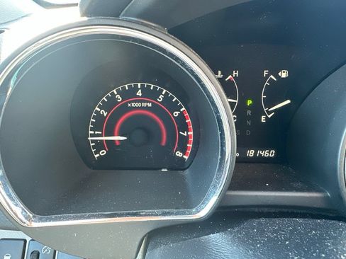 Used 2011 Toyota Highlander 2WD w/ Cold Weather Pkg image 27
