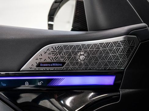 Used 2025 BMW M5 Base w/ Carbon Package image 39