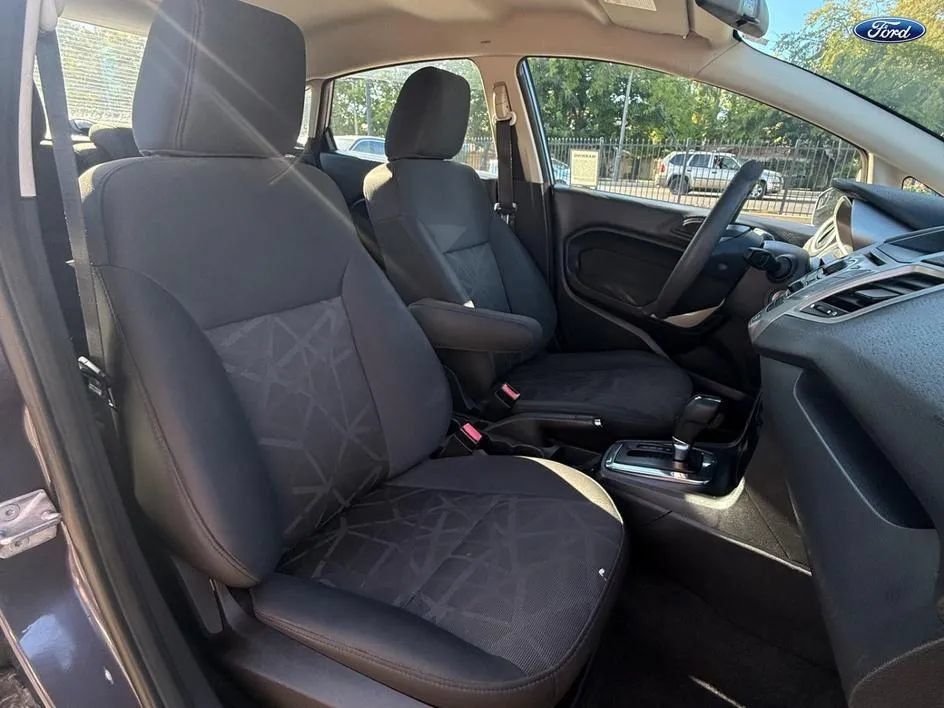 Used 2012 Ford Fiesta SE FWD image 21