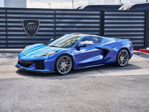 Used 2023 Chevrolet Corvette Z06 w/ Stealth Interior Trim Package RWD image 6