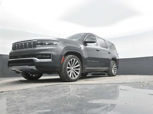 Used 2022 Jeep Grand Wagoneer Series II w/ Convenience Group III image 37