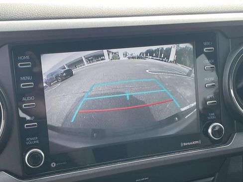 Used 2020 Toyota Tacoma TRD Sport image 25