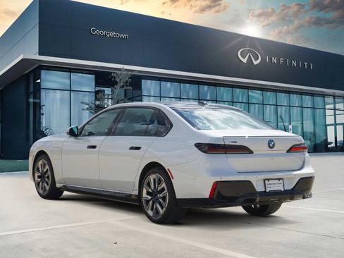 Used 2024 BMW 750e xDrive w/ Executive Package image 6