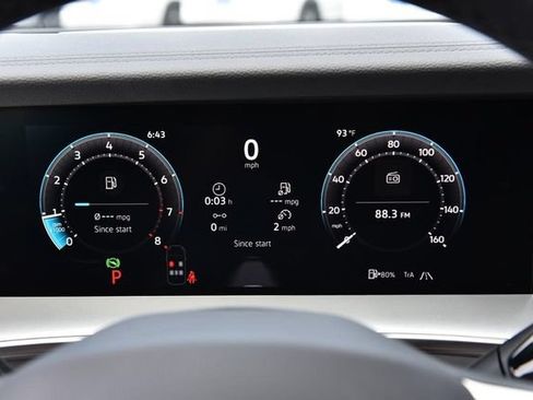 New 2026 Volkswagen Tiguan SE R-Line AWD/4WD image 12