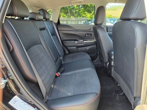 Used 2025 Mitsubishi Outlander Sport AWD image 26