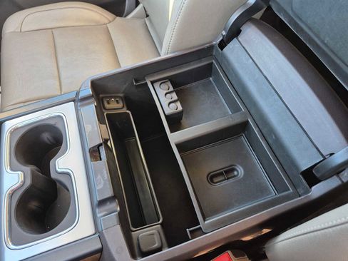 Used 2018 GMC Sierra 1500 SLT image 21