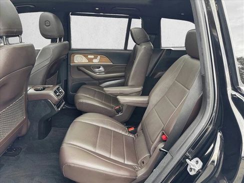 Used 2021 Mercedes-Benz GLS 450 4MATIC image 18