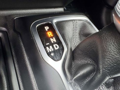 Used 2022 Jeep Wrangler Unlimited Sport image 29