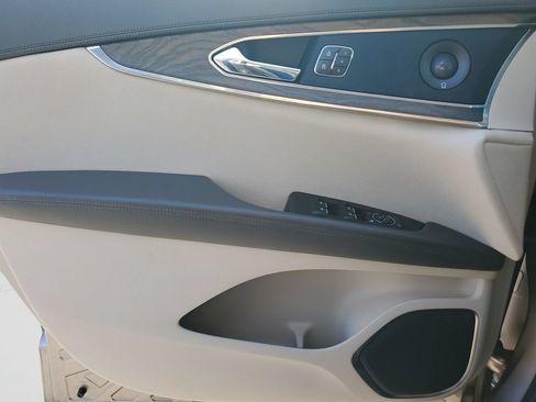 Used 2019 Lincoln Nautilus Reserve w/ Driver Assistance Package FWD image 23
