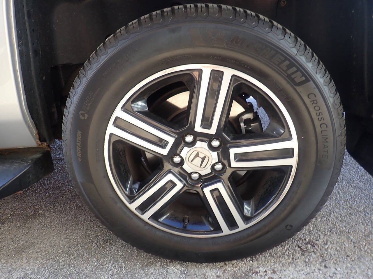 Used 2012 Honda Ridgeline Sport image 35