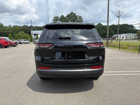 Certified 2023 Jeep Grand Cherokee L Laredo AWD/4WD image 6