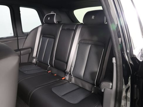 New 2026 Rolls-Royce Cullinan AWD/4WD image 36