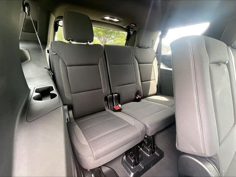 Used 2024 Chevrolet Tahoe LS AWD/4WD image 31