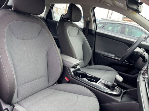 Used 2025 Kia K4 LXS image 34