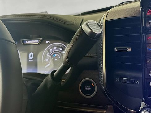 New 2026 RAM 2500 Limited w/ Towing Technology Group image 12