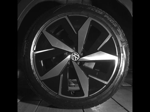 Certified 2024 Volkswagen ID.4 Pro S AWD/4WD image 12
