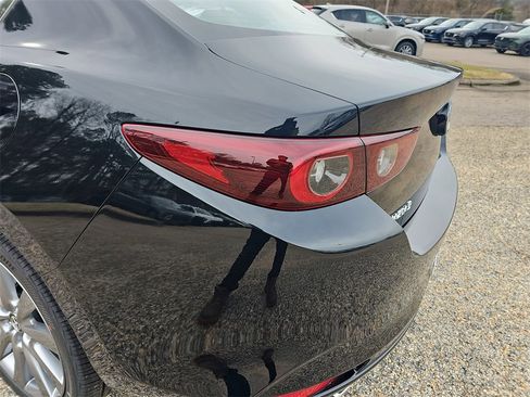 New 2026 MAZDA MAZDA3 2.5 S Sedan w/ Preferred Pkg image 36