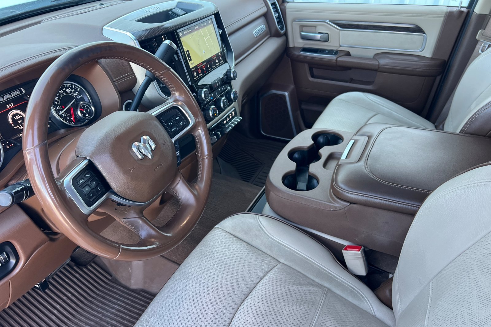 Used 2020 RAM 2500 Laramie AWD/4WD image 4