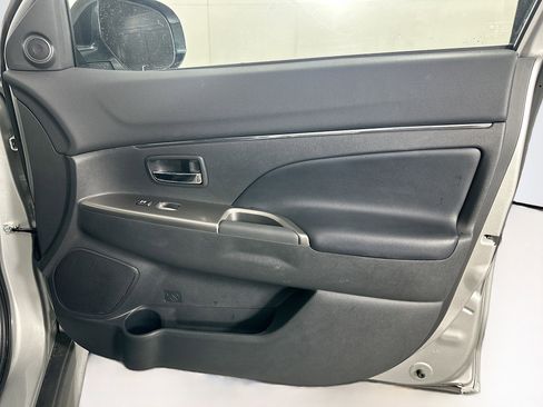 Used 2025 Mitsubishi Outlander Sport SE image 30