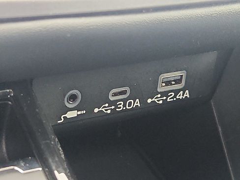 Used 2023 Subaru Outback Limited AWD/4WD image 25