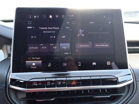 New 2026 Jeep Compass Latitude AWD/4WD image 11