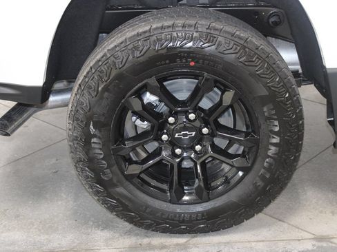 New 2025 Chevrolet Colorado Z71 w/ Midnight Edition AWD/4WD image 52