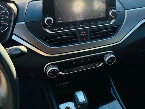 Used 2023 Nissan Altima 2.5 SR image 9